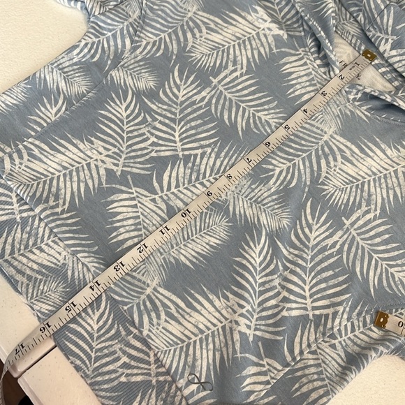 Freely Tropical Print Cropped Hoodie Light Blue  EUC Sz M - Picture 6 of 8
